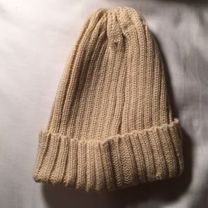 2 Chic beanie